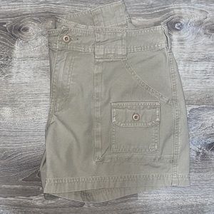 Cabelas 7 Pocket Hiker size 10, Khaki